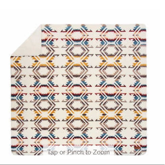 Pendleton blanket🌲 - Picture 2 of 2